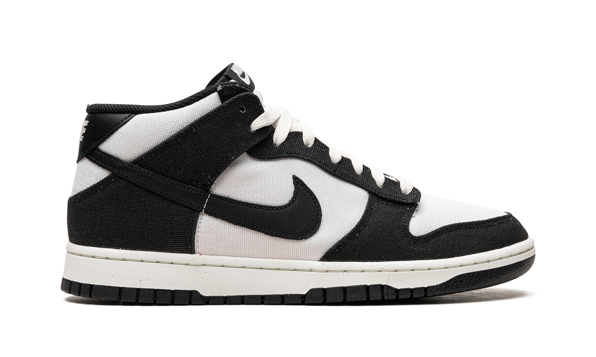 Dunk Mid "Black / White"