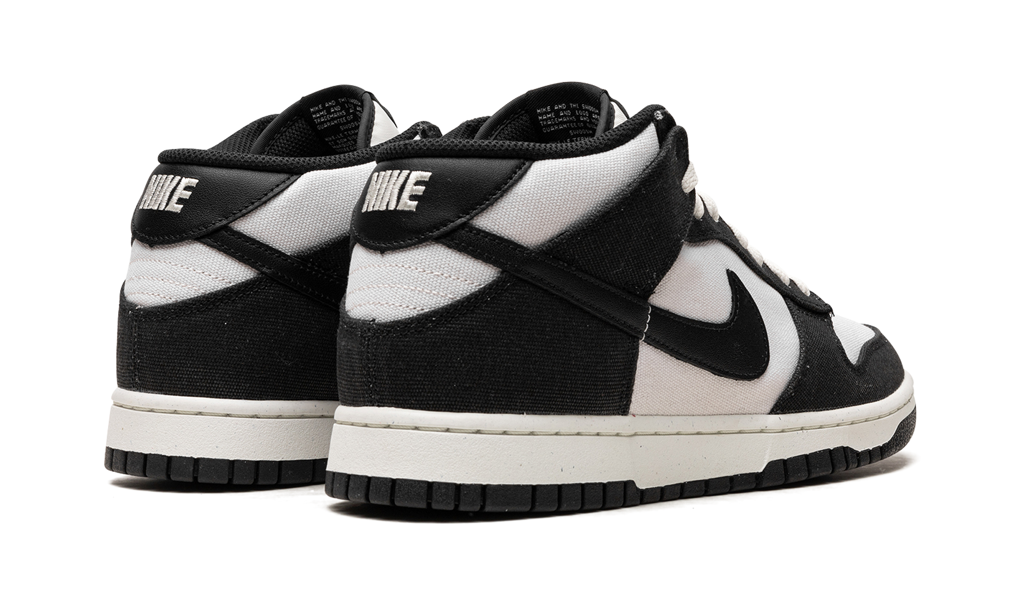 Dunk Mid "Black / White"