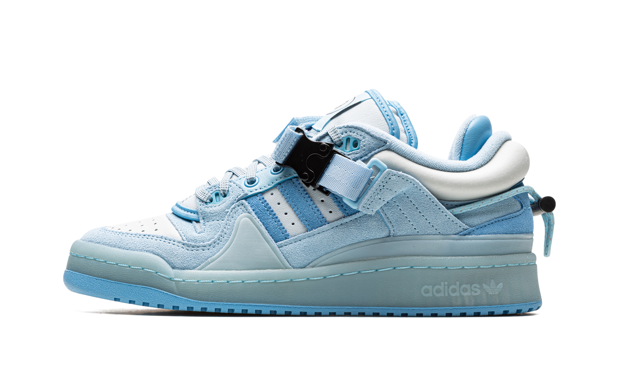Forum Buckle Low "Bad Bunny - Blue Tint"