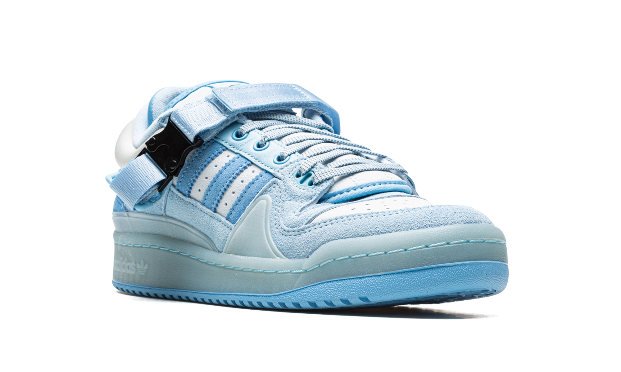 Forum Buckle Low "Bad Bunny - Blue Tint"