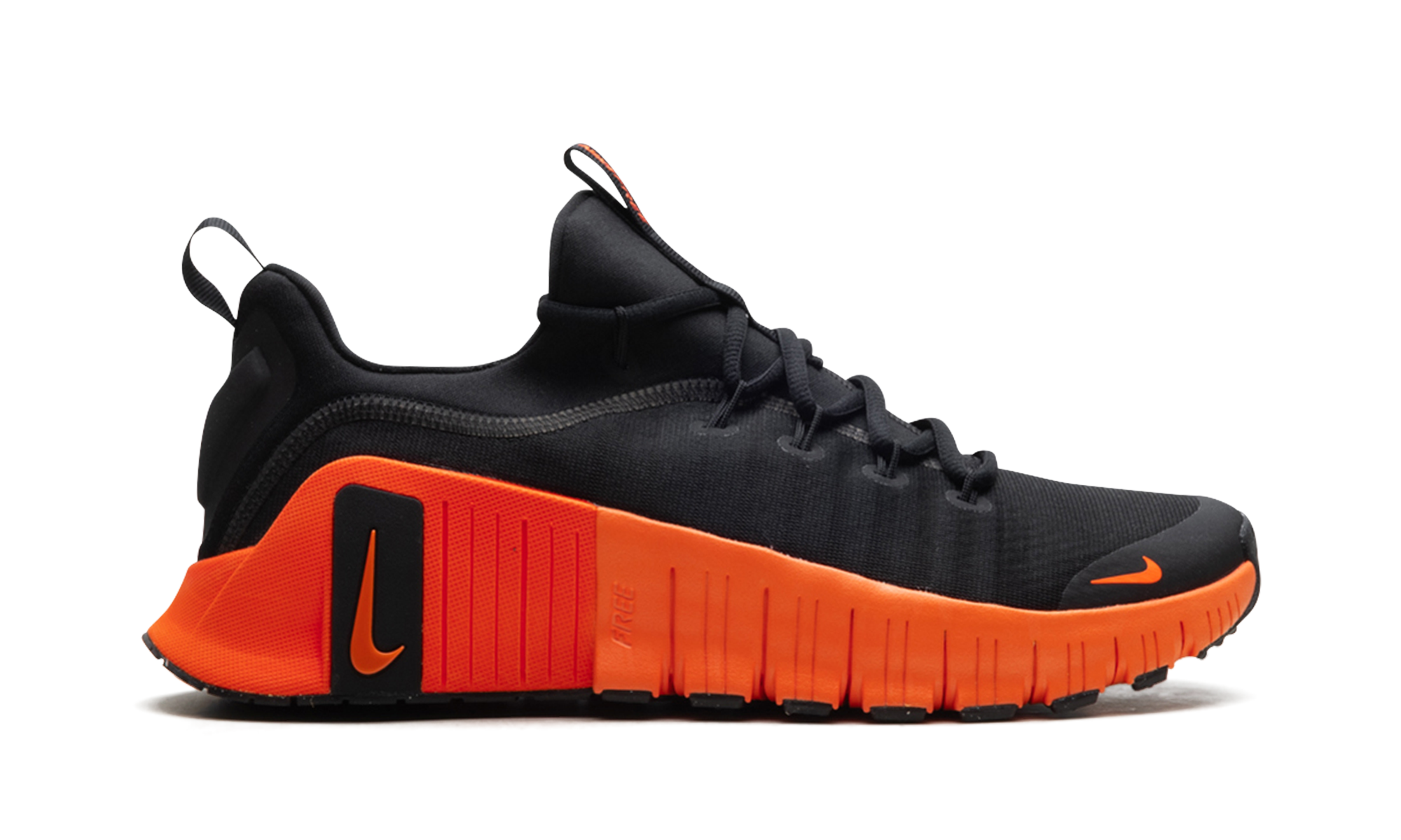 Free Metcon 6 "Black Hyper Orange Hyper Crimson"