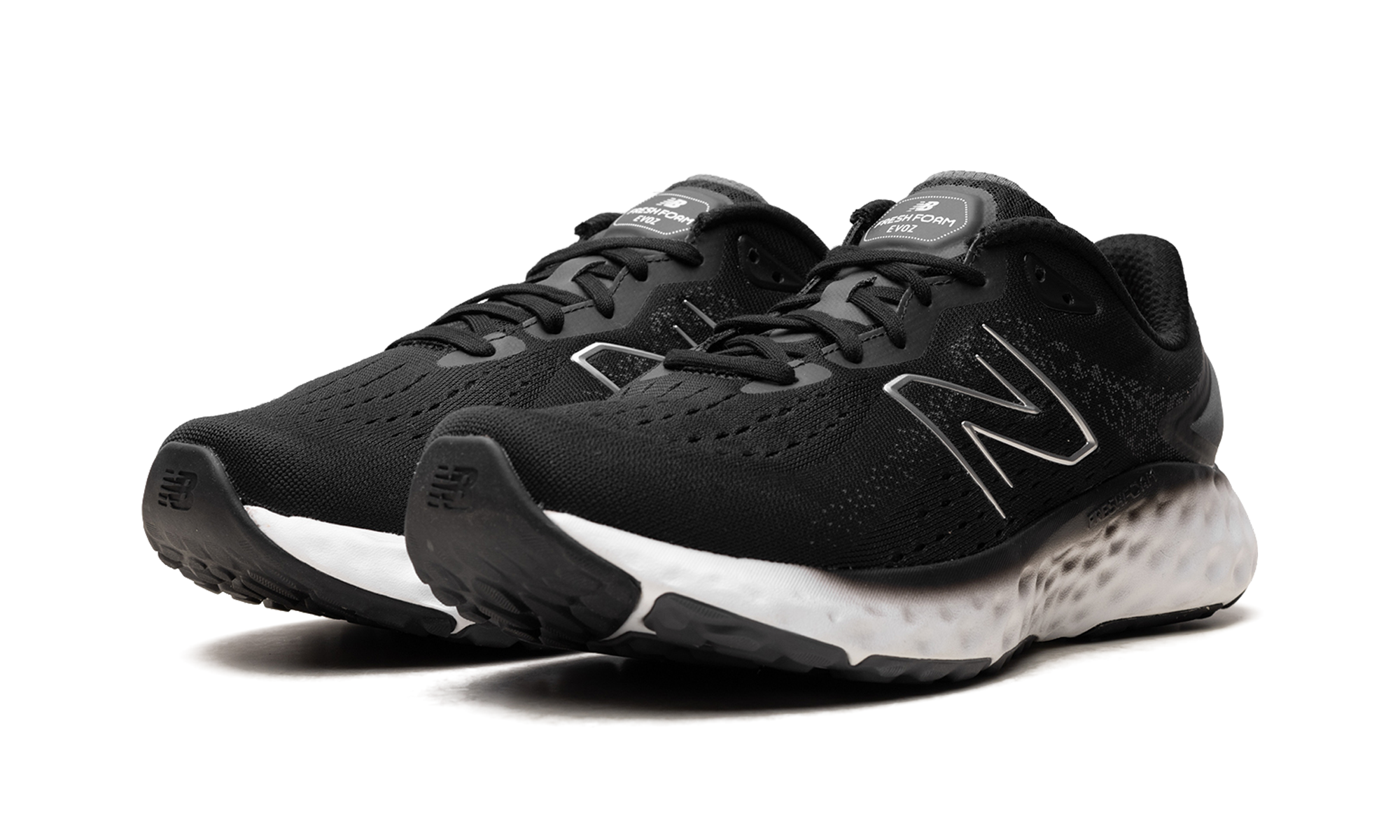Fresh Foam Evoz V2 "Black / White"