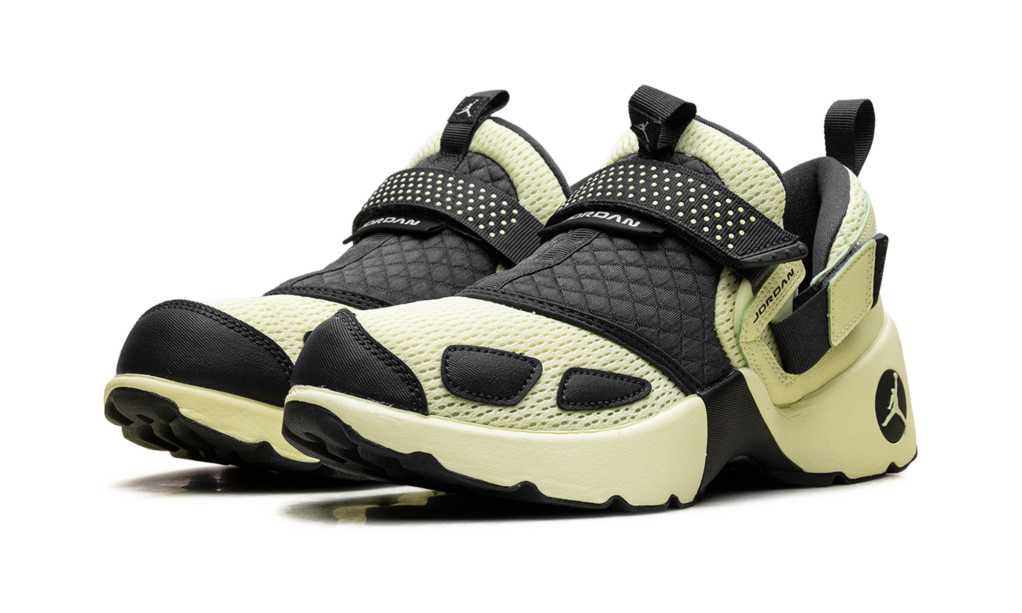Jordan Trunner Lx "Luminous Green"