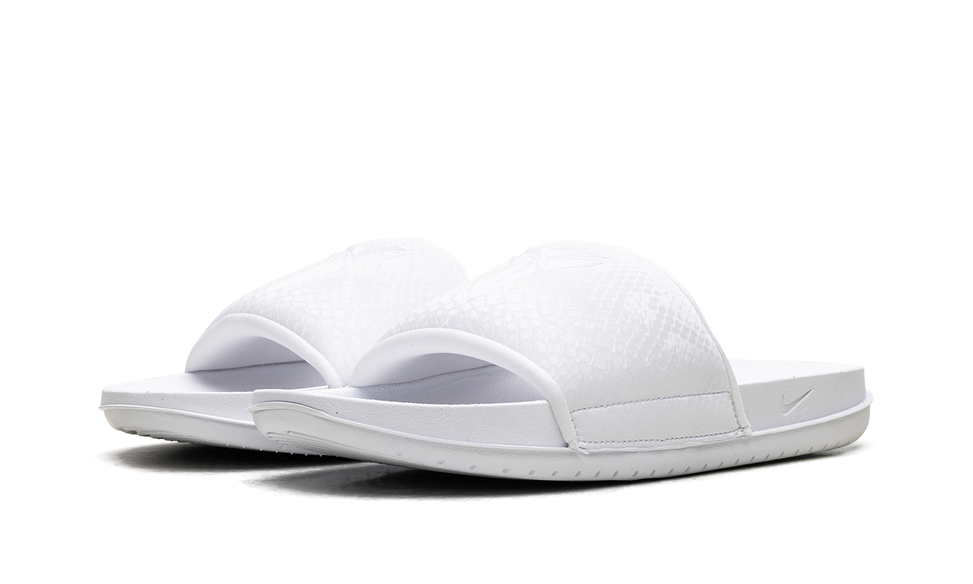 Kobe Offcourt Slide "Triple White"