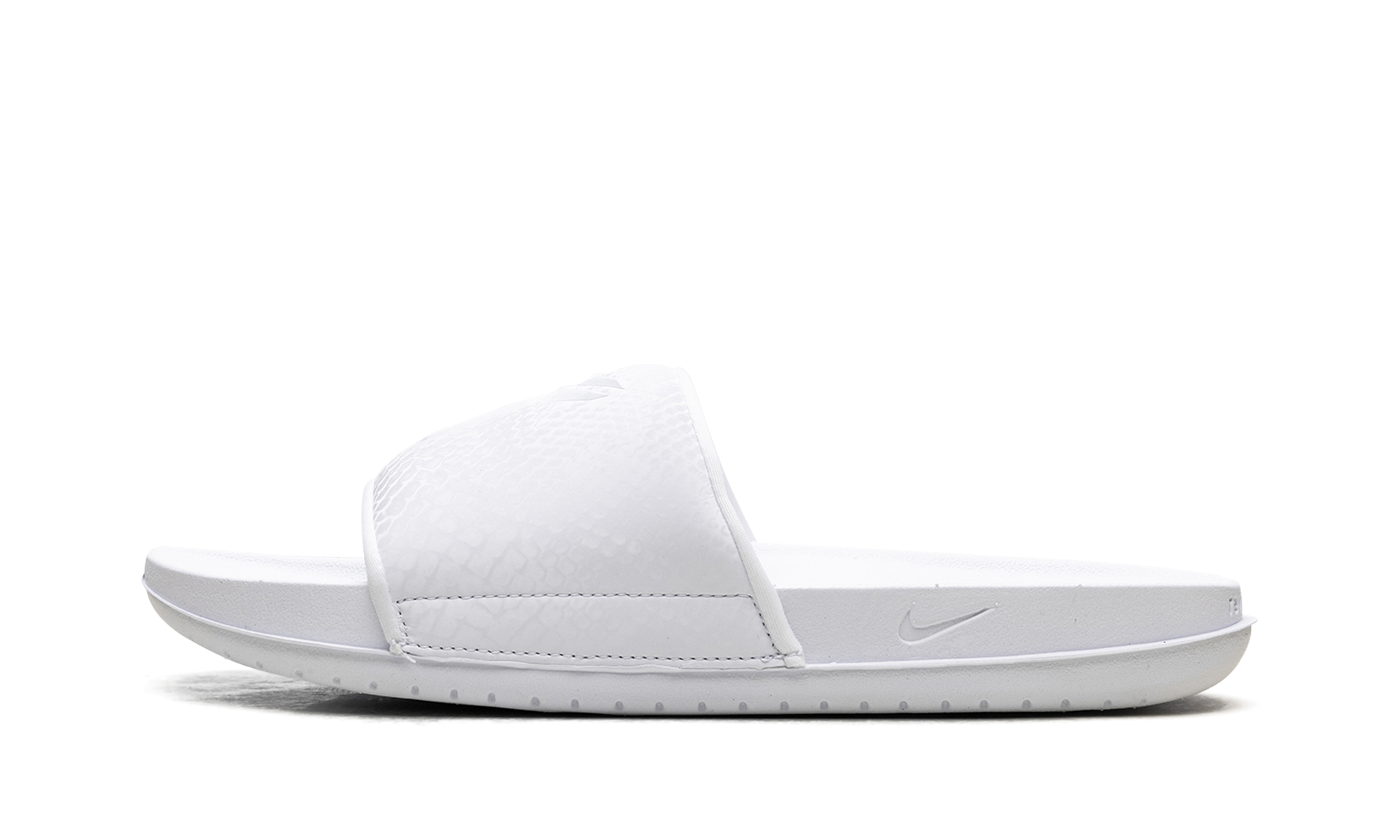 Kobe Offcourt Slide "Triple White"