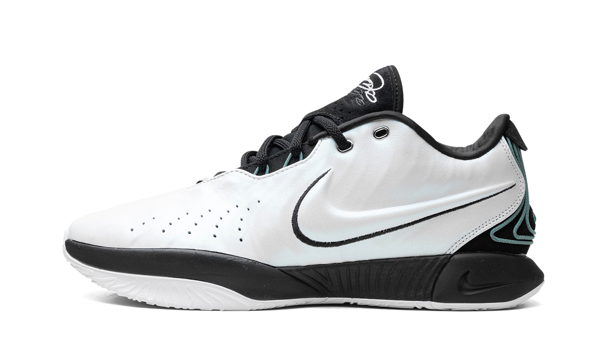 Lebron 21 "Conchiolin"