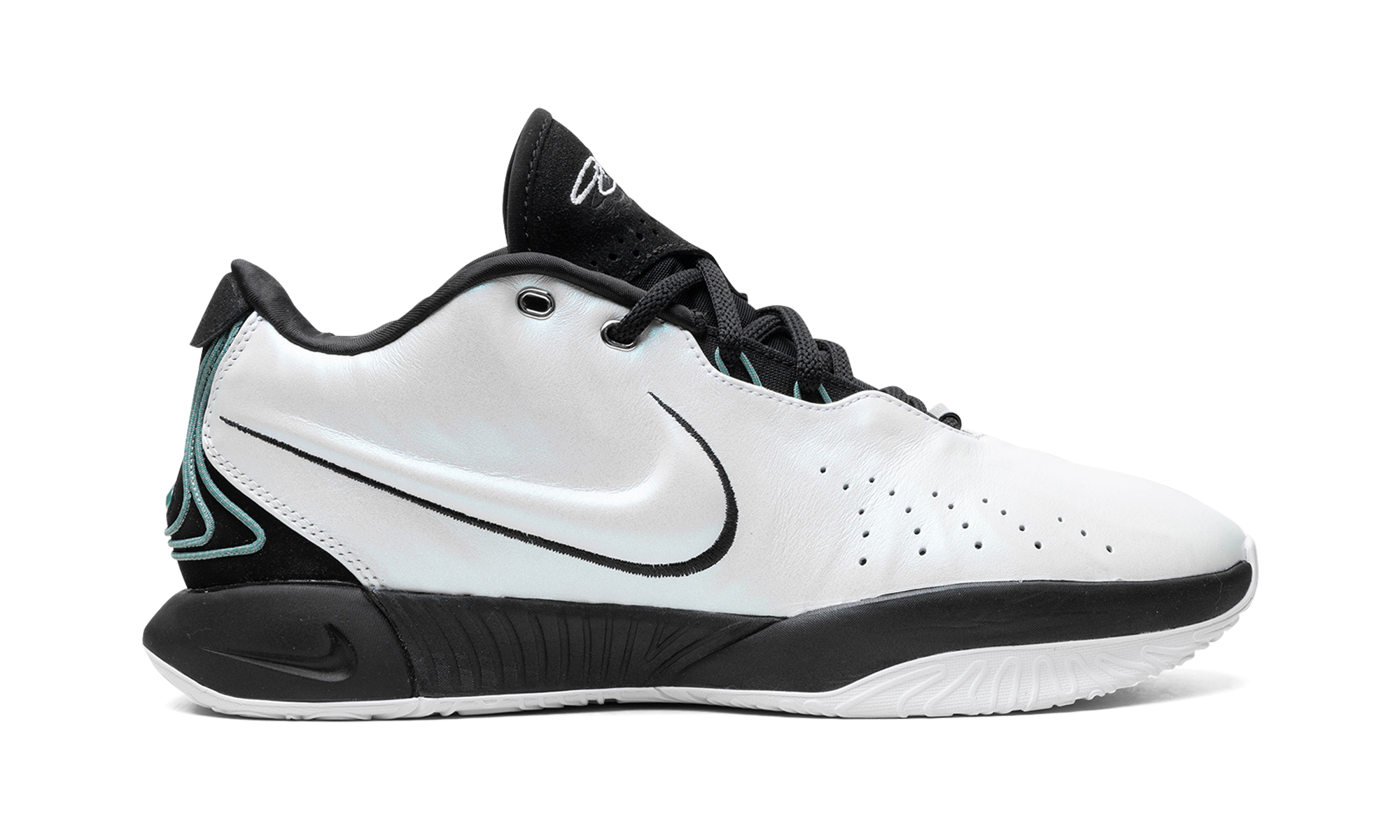 Lebron 21 "Conchiolin"