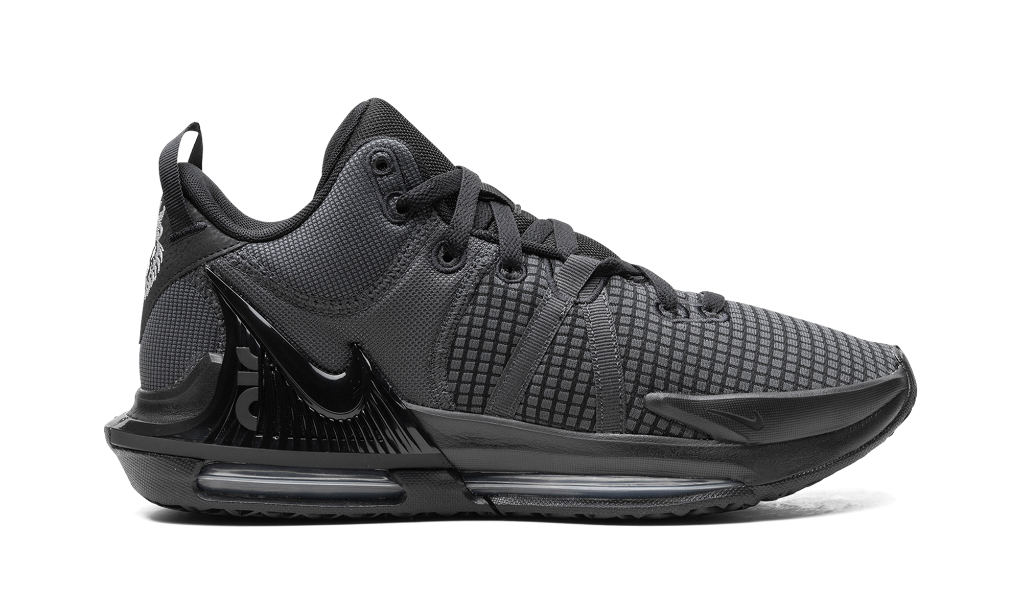 Lebron Witness 7 "Black"