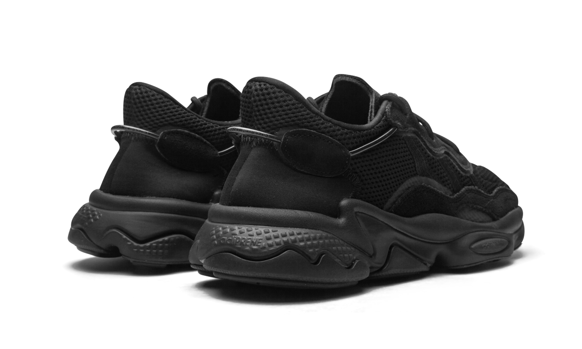 Ozweego "Carbon Mesh"
