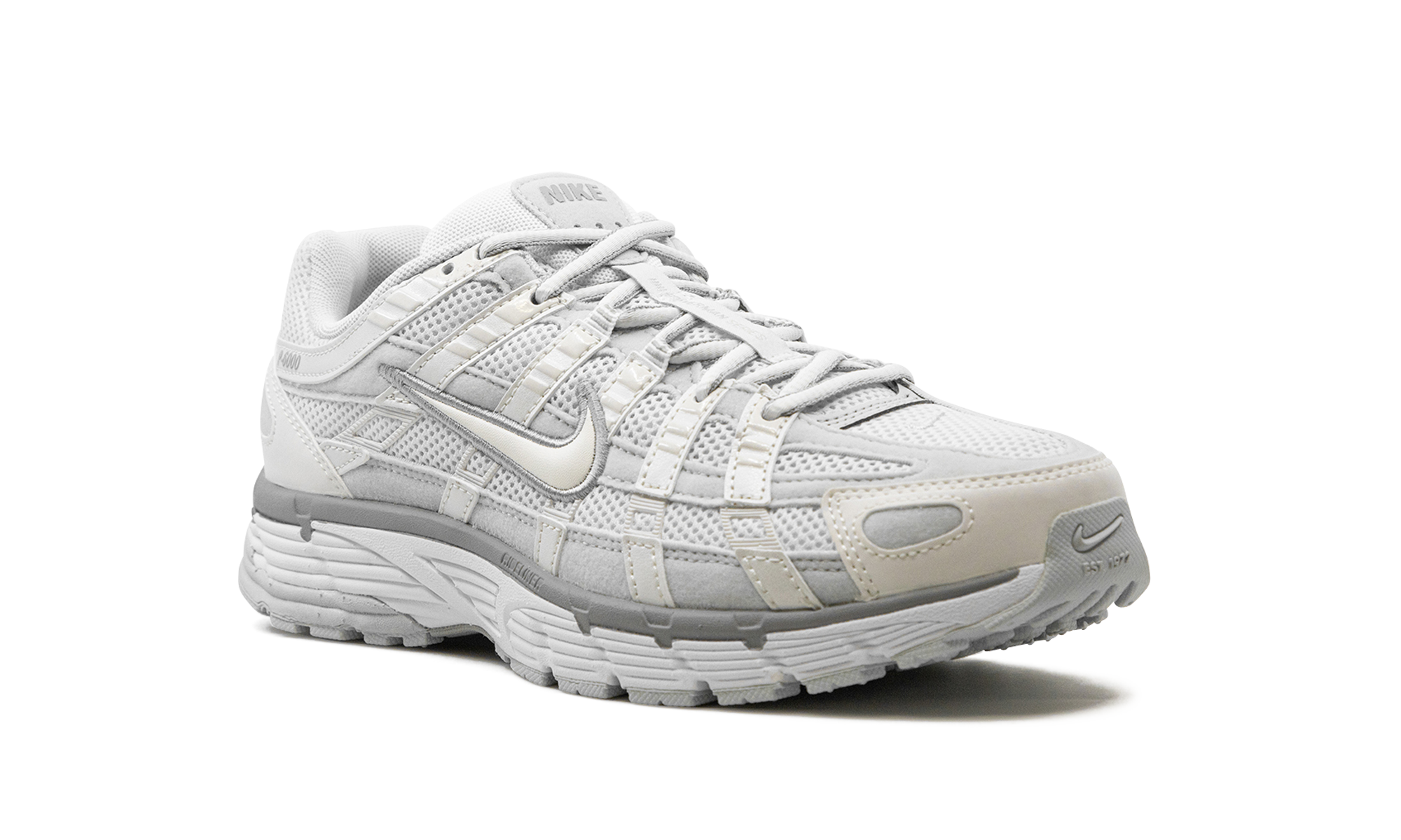 P-6000 Women "Summit White Pure Platinum"