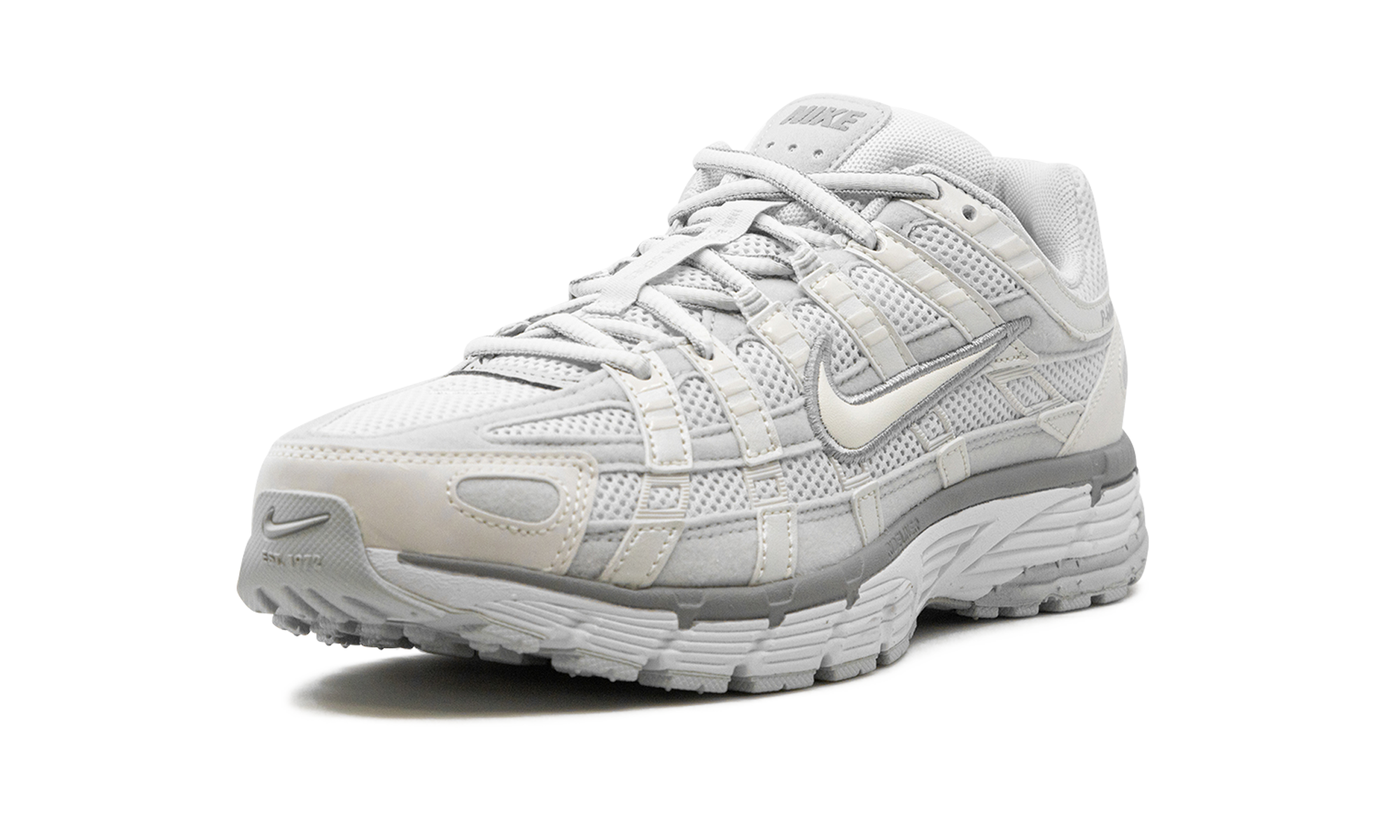 P-6000 Women "Summit White Pure Platinum"