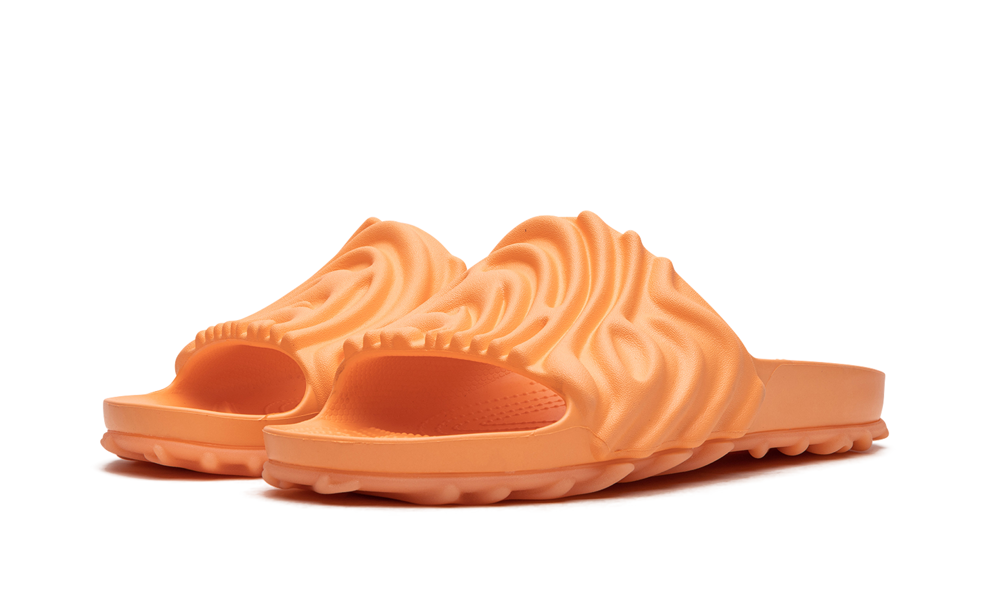 Pollex Slide "Salehe Bembury Citrus Milk"