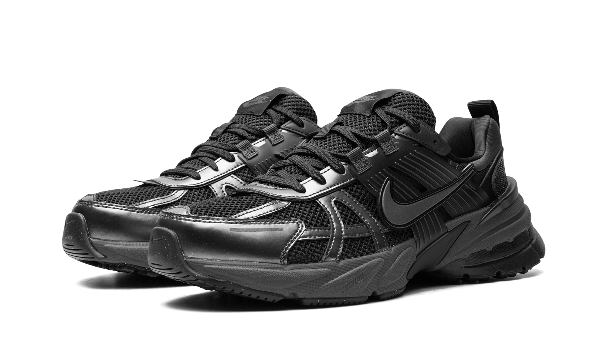 V2k Run "Black Dark Smoke Grey"