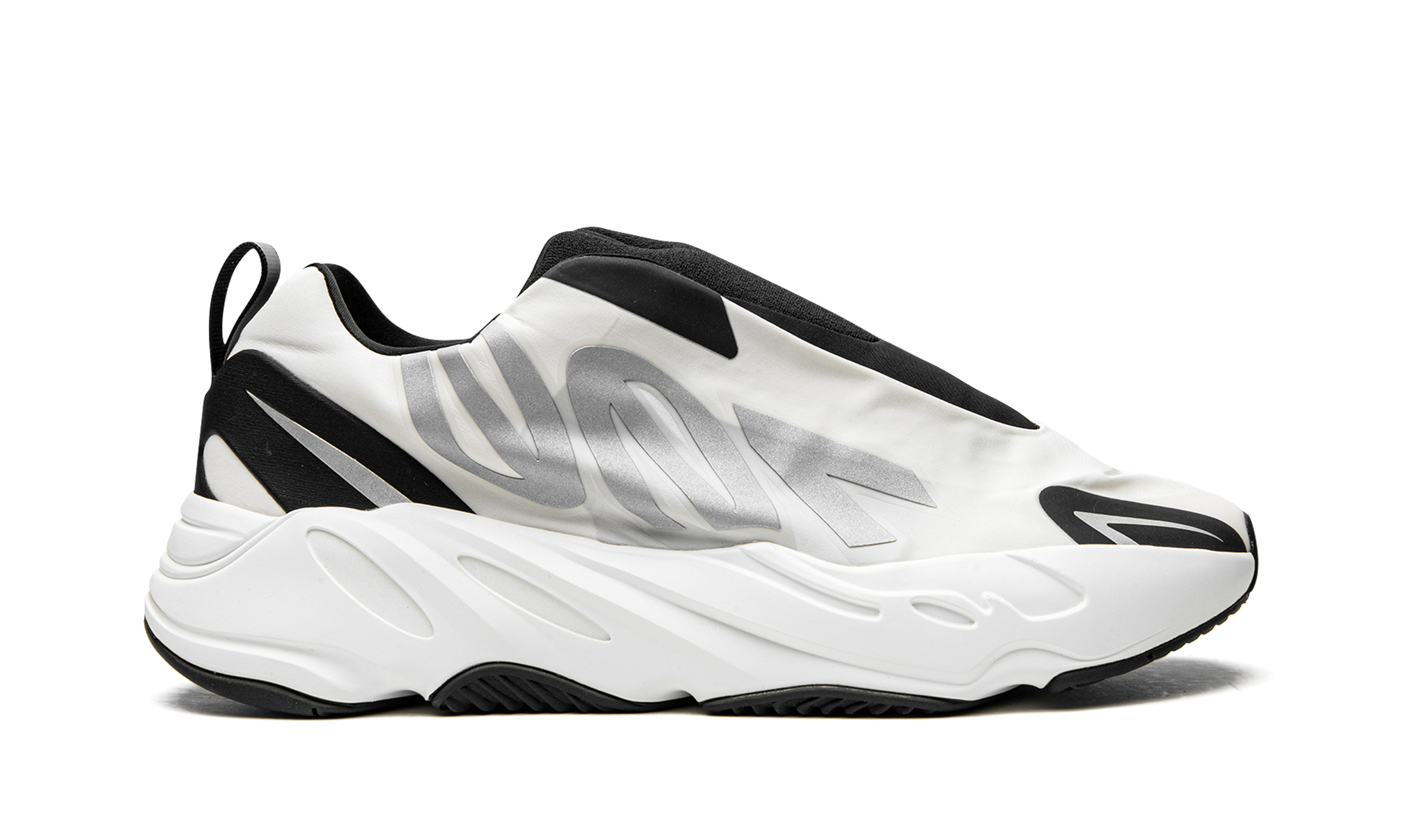 Yeezy 700 Mnvn "Laceless Analog"