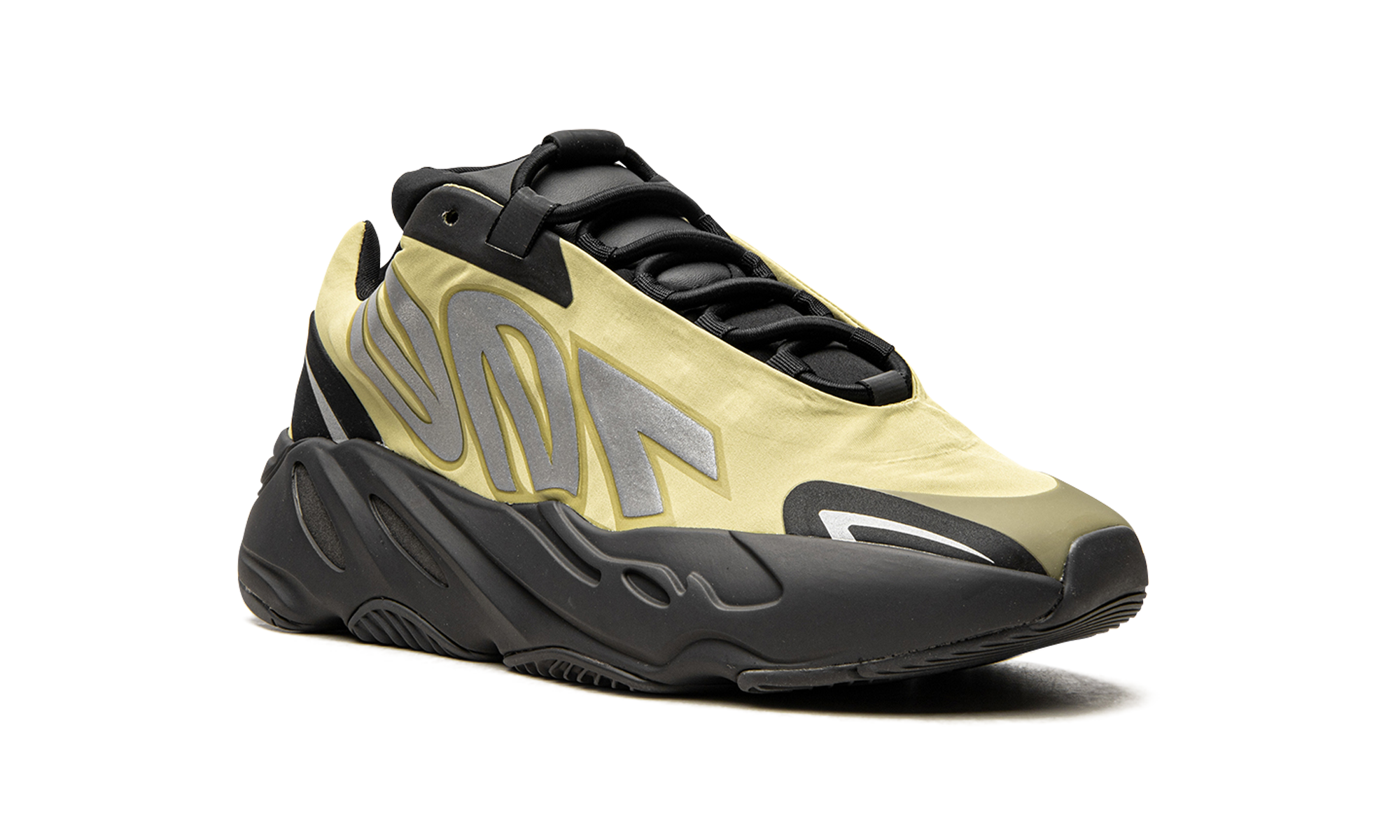 Yeezy 700 Mnvn "Resin"