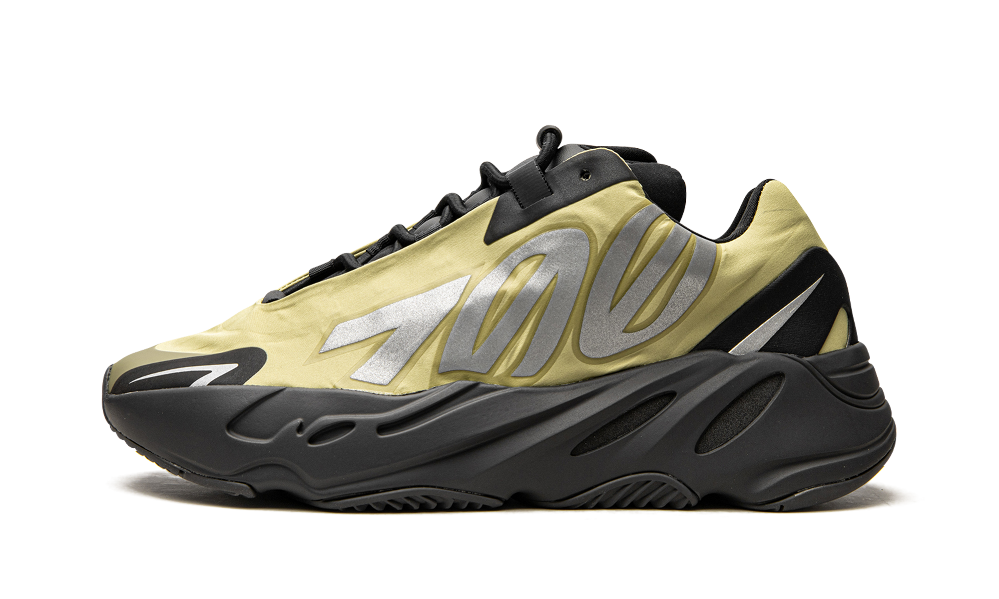 Yeezy 700 Mnvn "Resin"