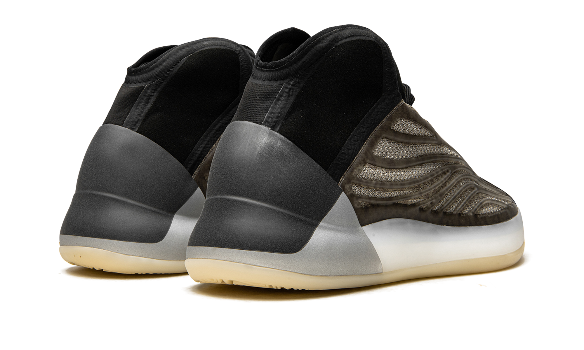 Yeezy Qntm "Barium"