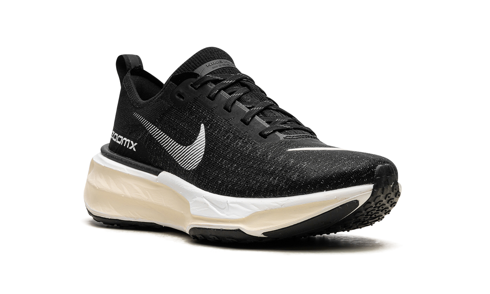 Zoomx Invincible Run 3 Women "Black White"