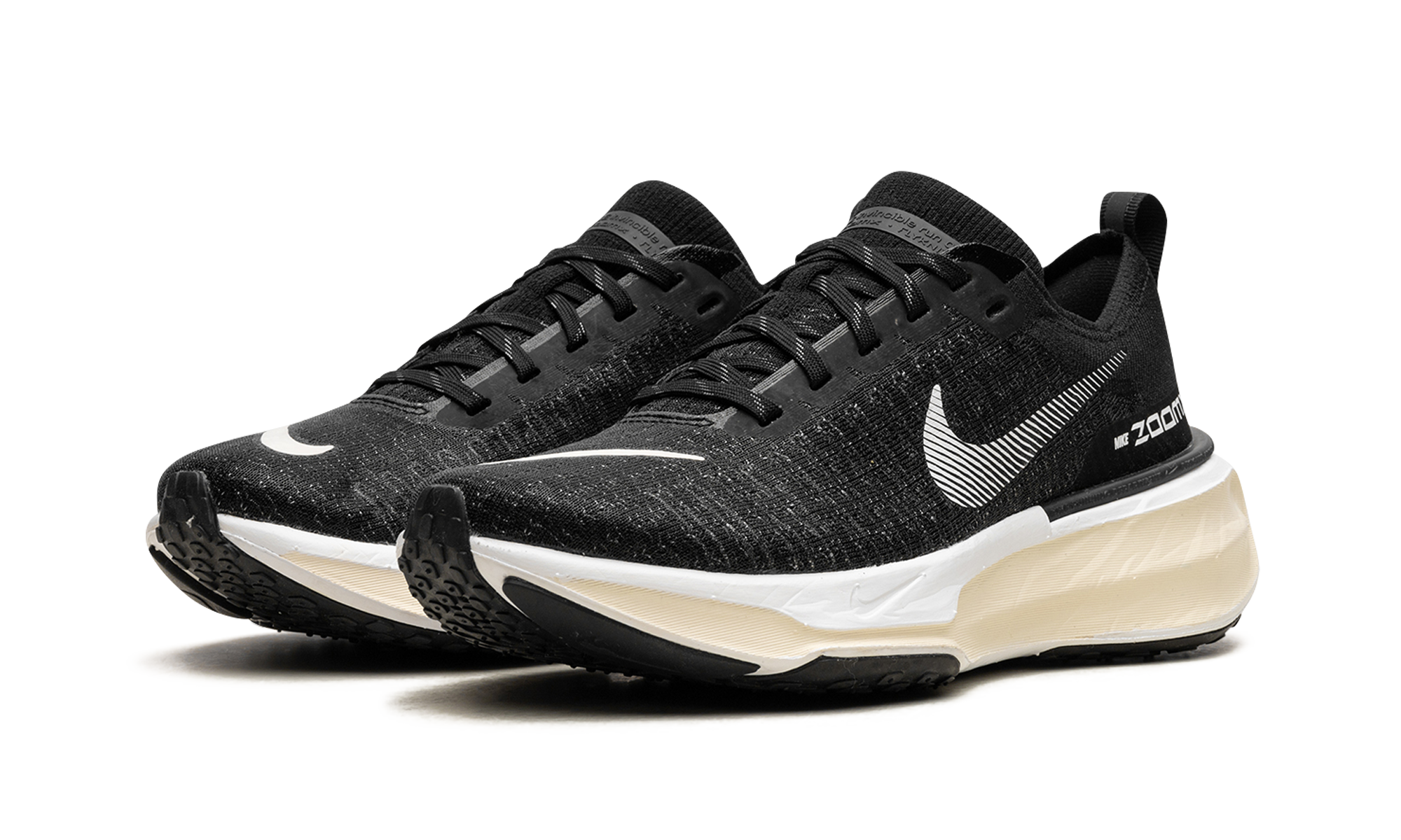 Zoomx Invincible Run 3 Women "Black White"