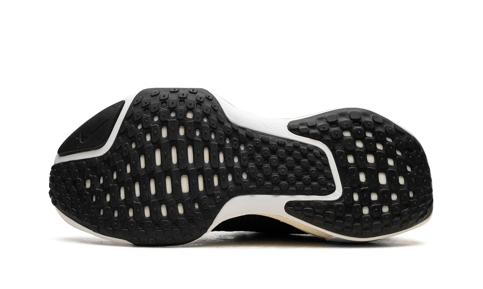 Zoomx Invincible Run 3 Women "Black White"